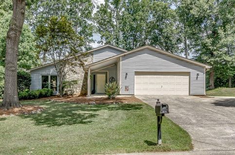 3644 Chiswick Court sold home in Cedar Woods, Charlotte, NC
