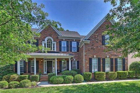 2822 Bridle Brook Way