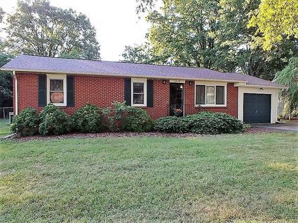 2019 N Frye Avenue sold home in Hillcrest, Newton, NC