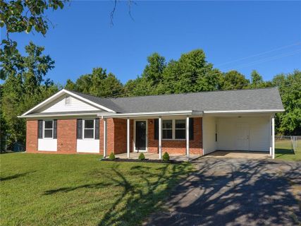204 Springhill Lane