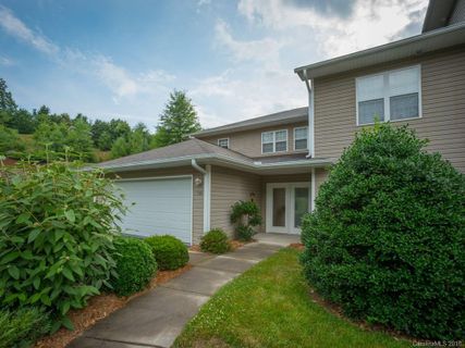 18 Commons Way 104