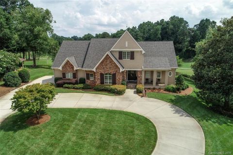 3617 Golfview Drive
