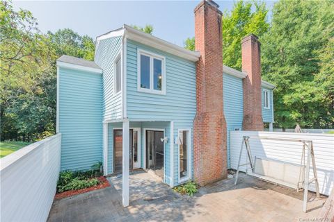 1612 Renard Ridge Road
