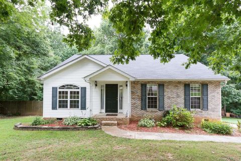 414 Fox Fire Run sold home in Fox Fire, Gastonia, NC