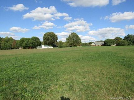 111 Kelly Marie Court sold home in Long Meadows At Oak Grove, Kings Mountain, NC