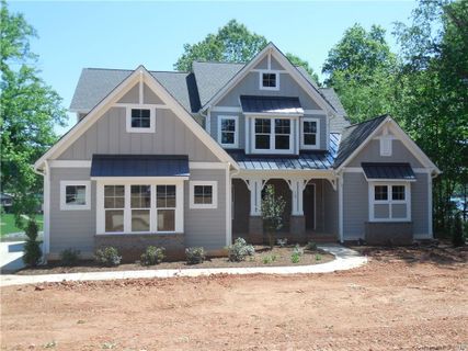 168 Hazelton Loop