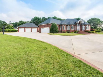 1852 Kendrick Road