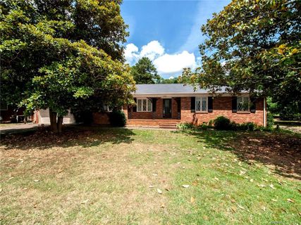 6100 Lake Forest Road