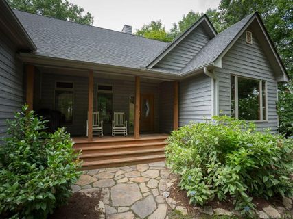 Previously sold for $589,000