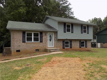 515 King Arthur Drive