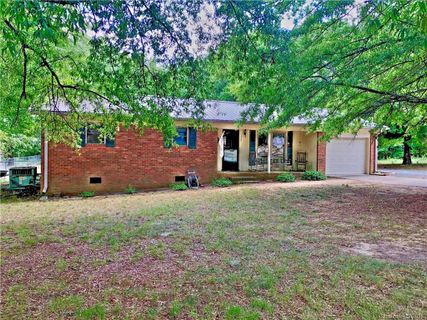 122 Fox Trail Road sold home in Rolling Hills, Oakboro, NC
