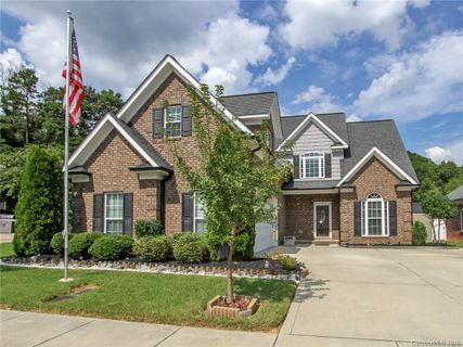 232 Lagoda Drive