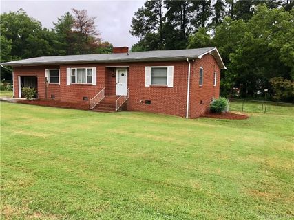 5918 The Plaza Road sold home in Briarbrook, Charlotte, NC