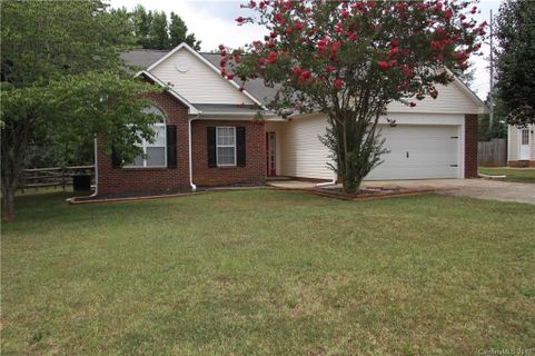 2517 River Chase Drive