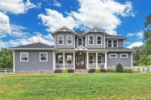 194 Woodstream Circle