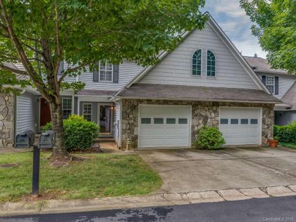 10 Willoughby Run Drive