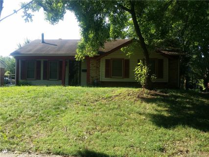3215 Cedarhurst Drive