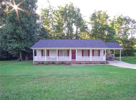301 Ashebrook Park Road sold home in Silver Creek, Dallas, NC
