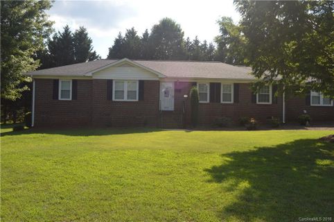 3033 Marlborough Circle