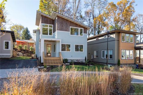 18 Mauricet Lane