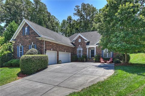 724 Reverdy Court