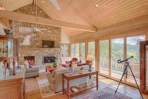 459 Rockcliffe Lane sold home in Millard H Ferguson, Clyde, NC