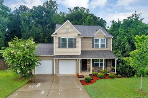 1251 Applewood Lane