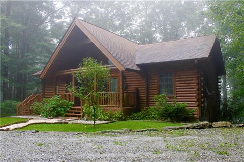 801 Eastatoe Gap Road