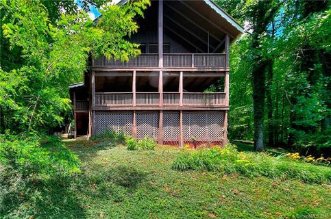 27 Upper Cercle Des Alpes Road sold home in Swiss Village, Little Switzerland, NC