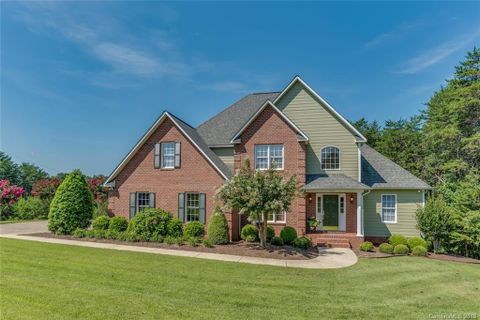 240 Ridgeview Drive sold home in Forest Hills - Bent Creek, Rutherfordton, NC