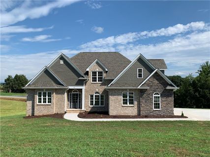 145 Oak Pointe Lane sold home in Regal Oaks, Wilkesboro, NC