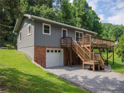 224 Apple Tree Court 12