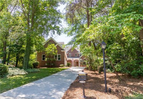 21305 Carina Lane