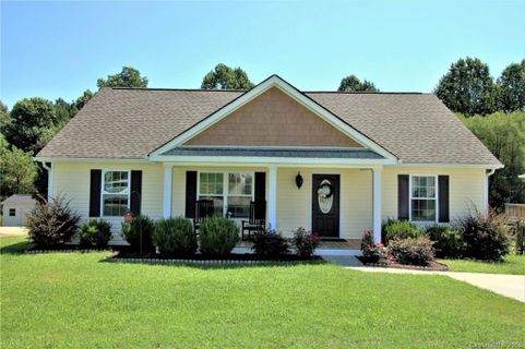 636 Red Hawk Way
