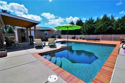 419 Brookhollow Drive