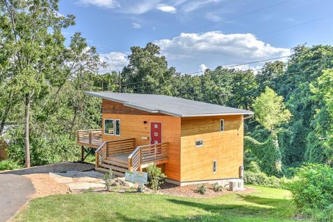 9 N Belgium Lane sold home in Green Path Commons, Asheville, NC
