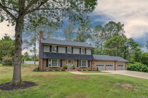 315 Knollwood Drive