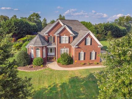 412 Crowders Bluff Court