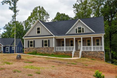 Previously sold for $428,500