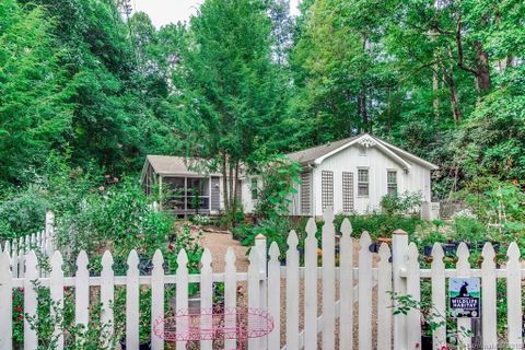 3500 Laurel Park Highway sold home in Echo Lake, Hendersonville, NC