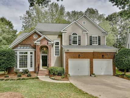7223 Fortrose Lane