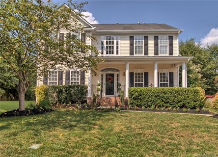 576 Fair Oaks Drive 105