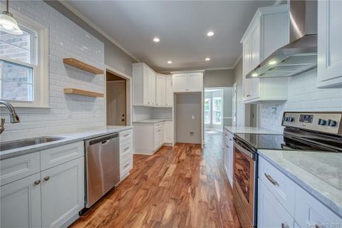 2895 Colony Woods Drive sold home in Colony Woods, Gastonia, NC