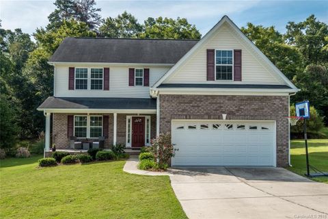 1038 Arrowhead Drive