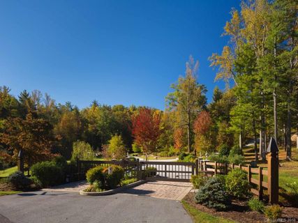 171 Monarch Road 12