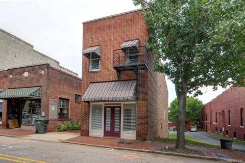 116 E Council Street sold home in Historic District, Salisbury, NC