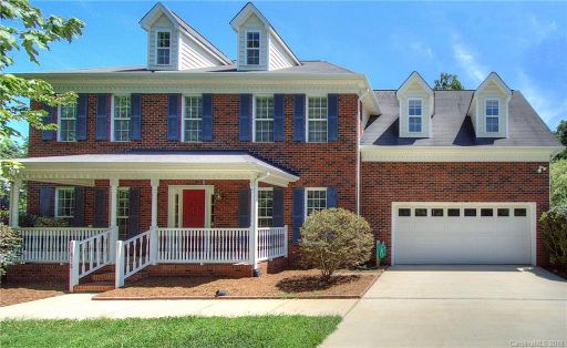 1818 Abbotsford Court