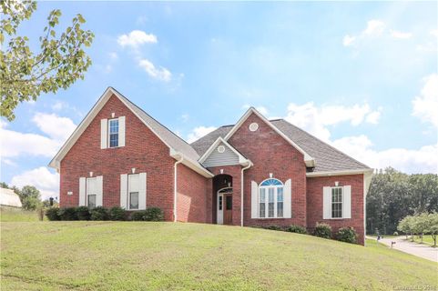 185 11th Street Place sold home in Mayfield Meadows, Conover, NC