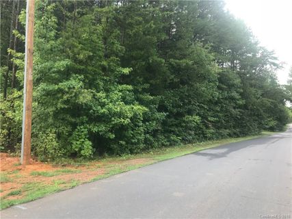 0000 Lucky Creek Lane sold home in Lake Hills Village, Denver, NC