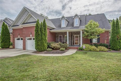 4019 Saint Andrews Court